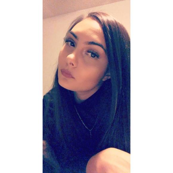 Meet your Posher, Cameron - Picture 1 of 1